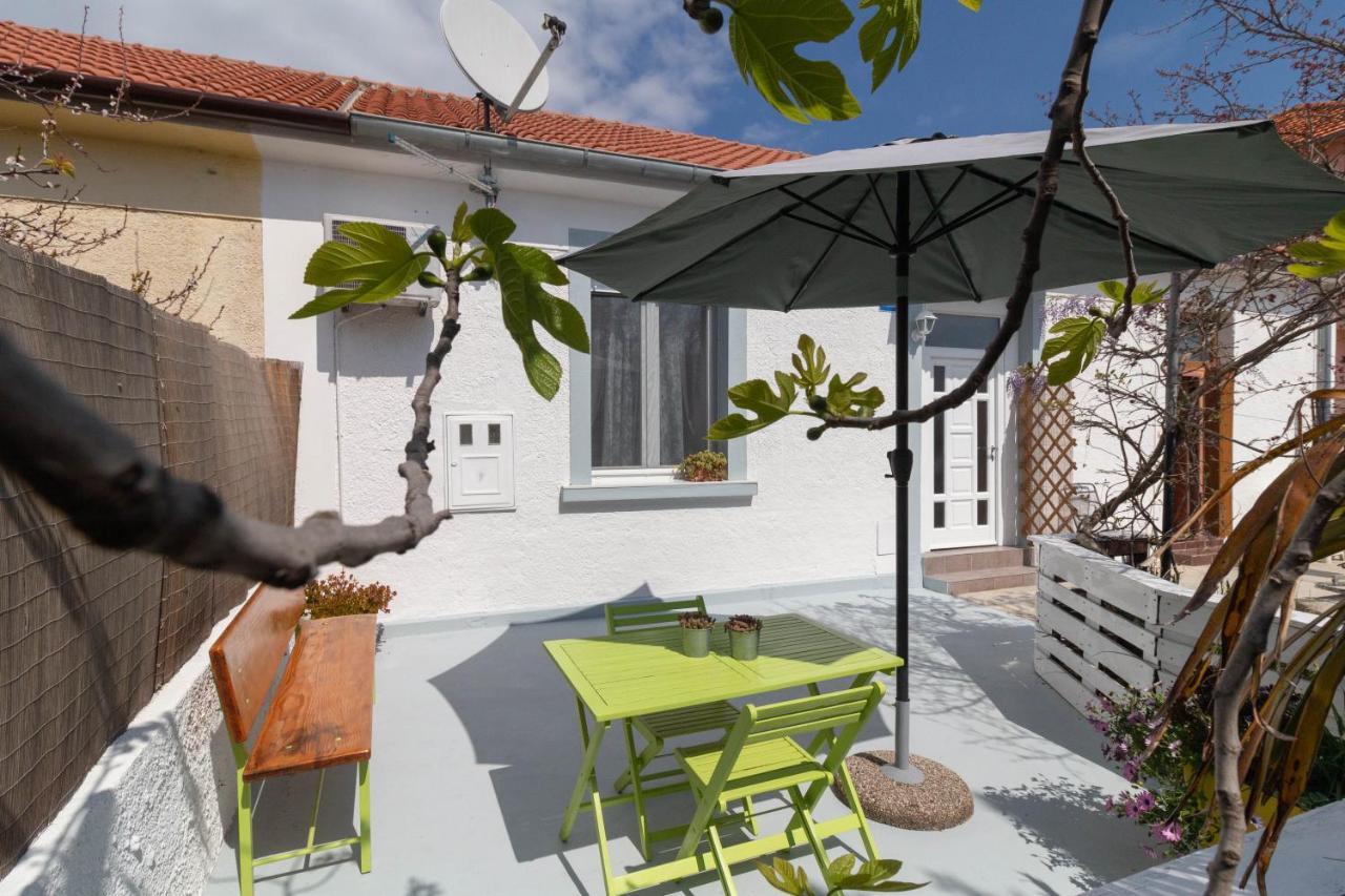 זאדאר Apartman Ema מראה חיצוני תמונה